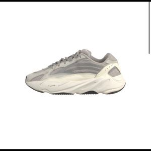 NWT Yeezy Boost 700 V2 in Static Gray